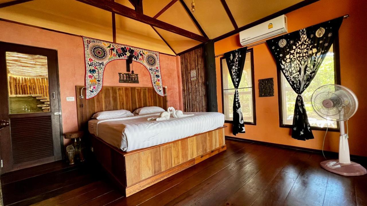 Pp Land Beach Eco Resort Koh Phayam Exterior foto